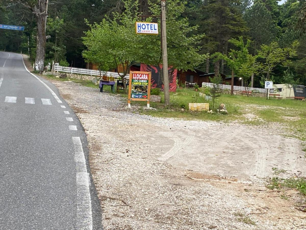 Bujtina Uji I Panjes, Log Cabins Dukat 外观 照片